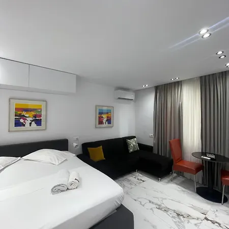 Apartamento Midnight Tirana