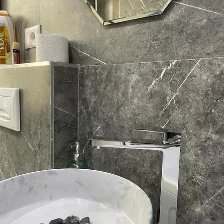 Apartamento Midnight Tirana